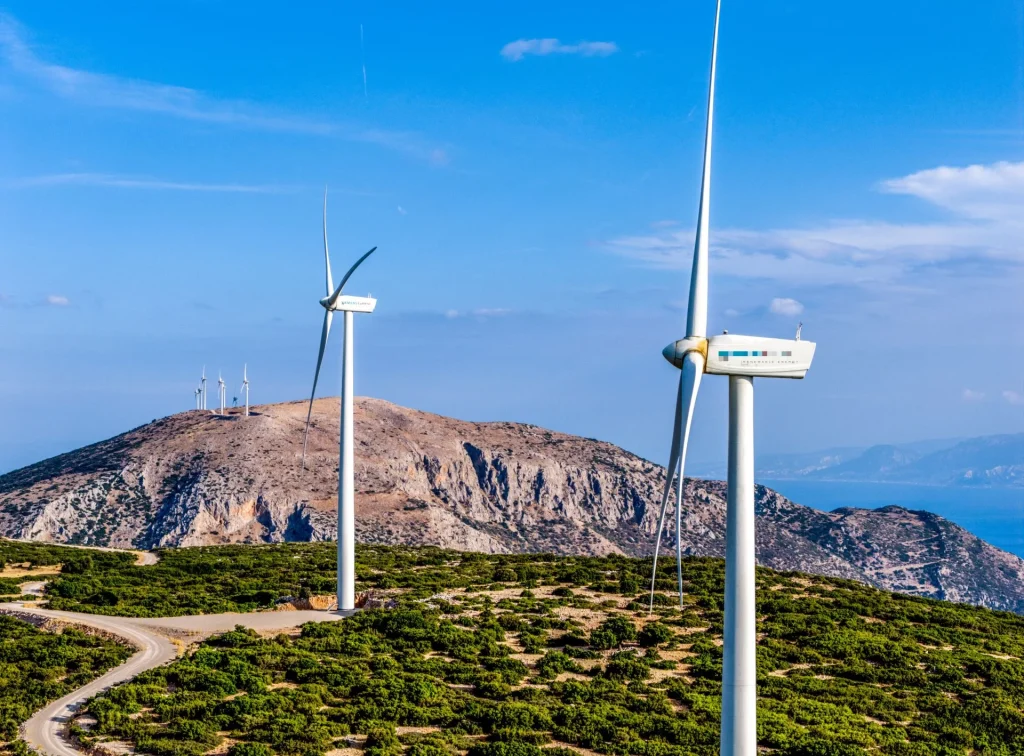 Νέα πρόκληση της Άγκυρας: Αμφισβητεί το ελληνικό χωροταξικό πλαίσιο για τις ΑΠΕ
