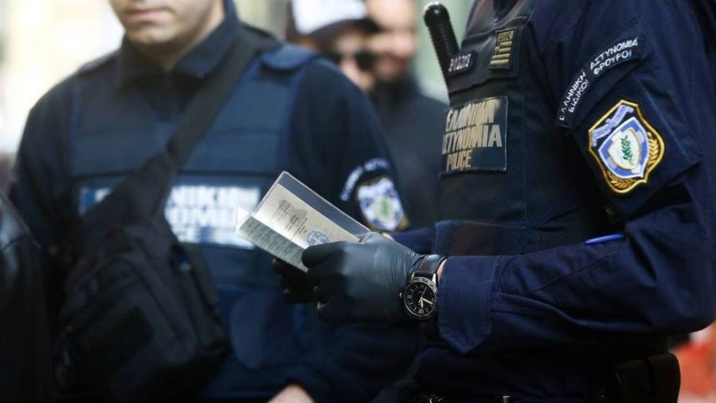 Αστυνομικός στην Κρήτη τραυματίστηκε κατά την διάρκεια ακινητοποίησης καταζητούμενου Ολλανδού τουρίστα