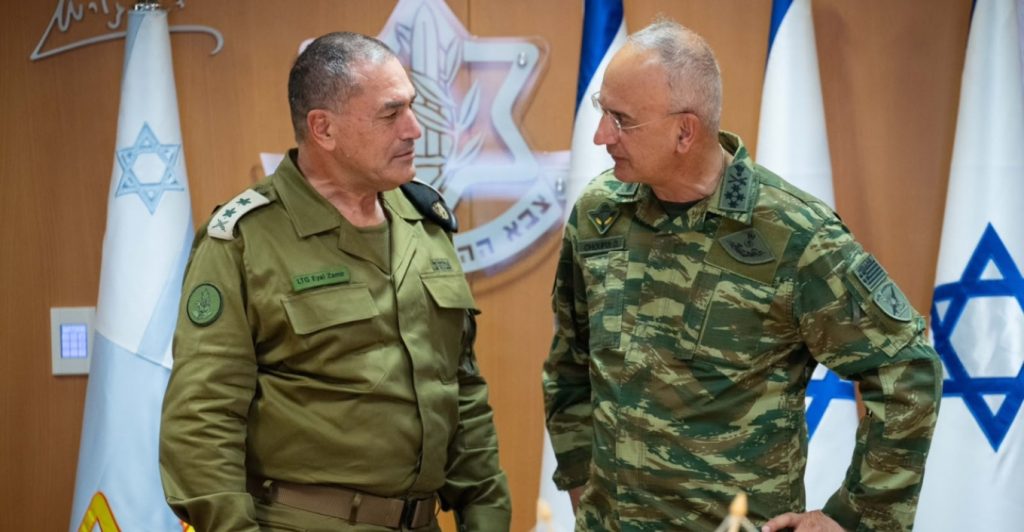 Στο Ισραήλ ο Στρατηγός Δ.Χούπης: Ο αρχηγός του ΓΕΕΘΑ συναντήθηκε με τον επικεφαλής των IDF – Τι συζήτησαν (φωτο)
