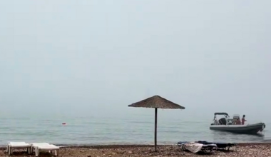 Πυκνή ομίχλη «έκρυψε» την Κίμωλο – Δείτε βίντεο