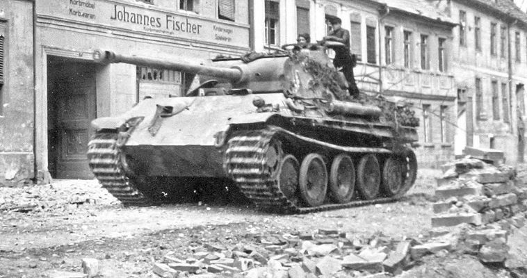 Ρωσία: Εντοπίστηκε γερμανικό άρμα Panther κάτω από πανεπιστήμιο – Παρέμενε θαμμένο για πάνω από 60 χρόνια! (βίντεο)
