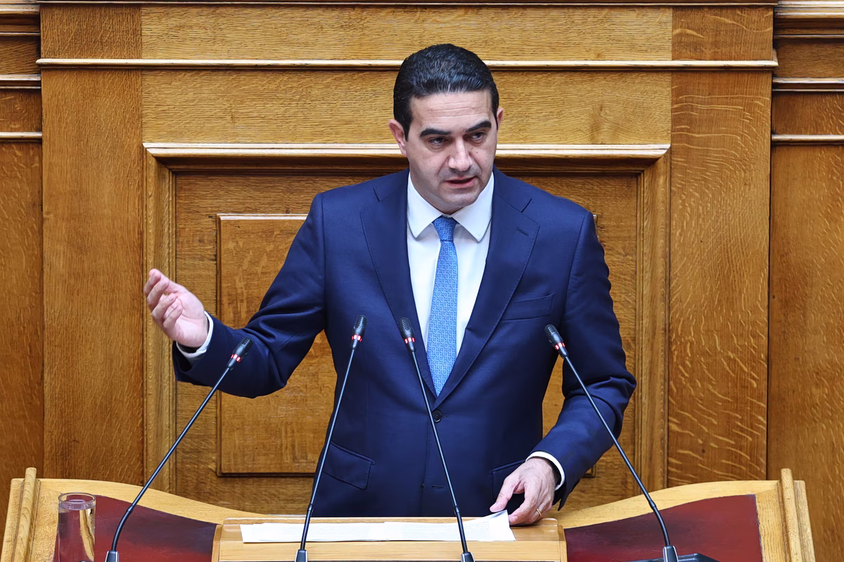 Μ.Κατρίνης: «Αναγκαίο σαφές πλαίσιο ελέγχου και λογοδοσίας για την Τεχνητή Νοημοσύνη στις ΕΔ»