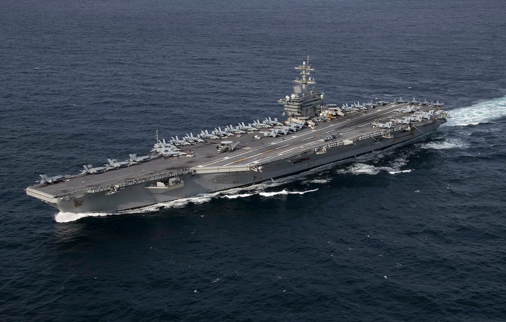 USS Abraham Lincoln΅Το αμερικανικό αεροπλανοφόρο επιστρέφει στις ΗΠΑ μετά από 9 μήνες