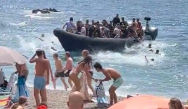 Ισπανία: Απόβαση 62 λαθρομεταναστών σε παραλία της Μούρθια