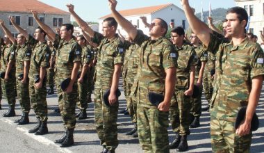 Στρατιωτική θητεία: Ποιοι μπορούν να απολυθούν στους 9 μήνες – Τι αλλάζει για όσους επιλέξουν σπουδές