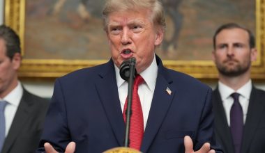 Ν.Τραμπ: Προανήγγειλε πρωτοφανή οικονομικά μέτρα σε βάρος του Ιράν – «Θα το απομονώσουμε πλήρως»