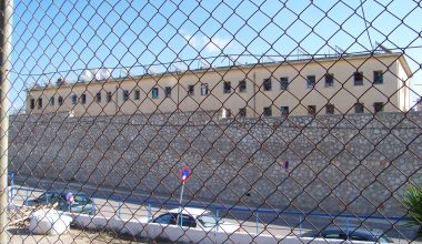 Στις ψυχιατρείο των φυλακών Κορυδαλλού ο 23χρονος που επιτέθηκε με μαχαίρι σε 18χρονο: «Δεν θυμάμαι τίποτα»