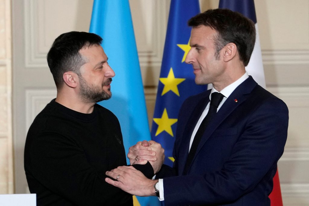 Ε.Μακρόν: «Η Γαλλία ενισχύει την Ουκρανία με νέους πυραύλους αναχαίτισης»