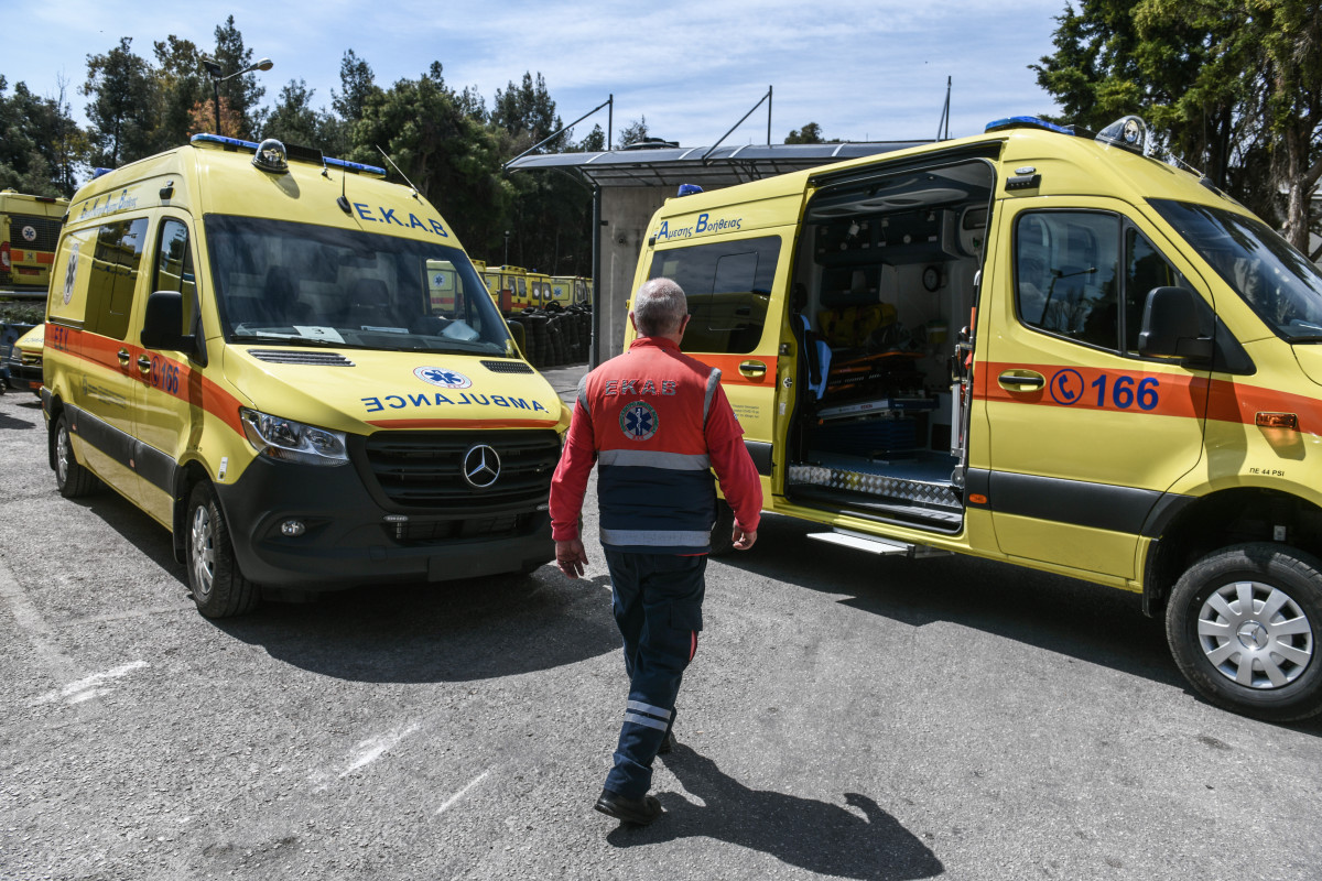Χανιά: «Μπαράζ» διαρρήξεων σε αυτοκίνητα διασωστών του ΕΚΑΒ στον Κλαδισό