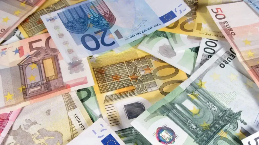 Οι Έλληνες πλήρωσαν 22 δισεκατομμύρια ευρώ περισσότερους φόρους στα επτά χρόνια της κυβέρνησης Μητσοτάκη!