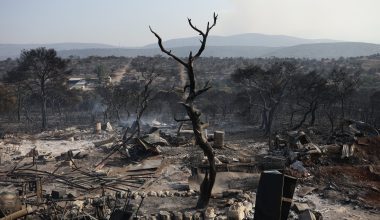Δόθηκαν οι πρώτες αποζημιώσεις στους πληγέντες της πυρκαγιάς στην Μάνδρα