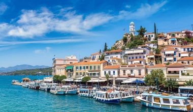 Πέντε κοντινές αποδράσεις από την Αθήνα για καλοκαιρινές βουτιές και χαλάρωση