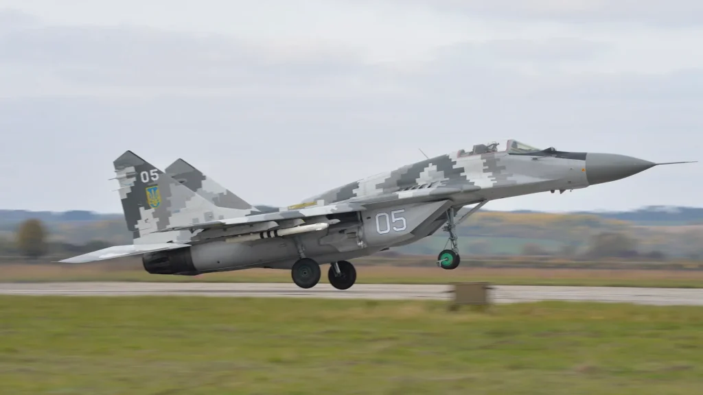 Ουκρανός πιλότος MiG-29 χωρίς πυρομαχικά «έριξε» Shahed (βίντεο)