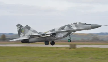 Ουκρανός πιλότος MiG-29 χωρίς πυρομαχικά «έριξε» Shahed (βίντεο)