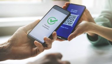 IRIS: Πότε το χαρτζιλίκι γίνεται δωρεά και φέρνει φόρο – Τι κοιτάζει η Εφορία