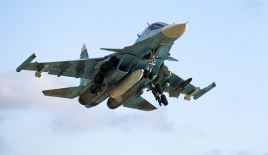 Τα ρωσικά Su-34 κατεδαφίζουν γεμάτα με Ουκρανούς στρατιώτες κέντρα ελέγχου σε Ντονέτσκ και Χάρκοβο (βίντεο)