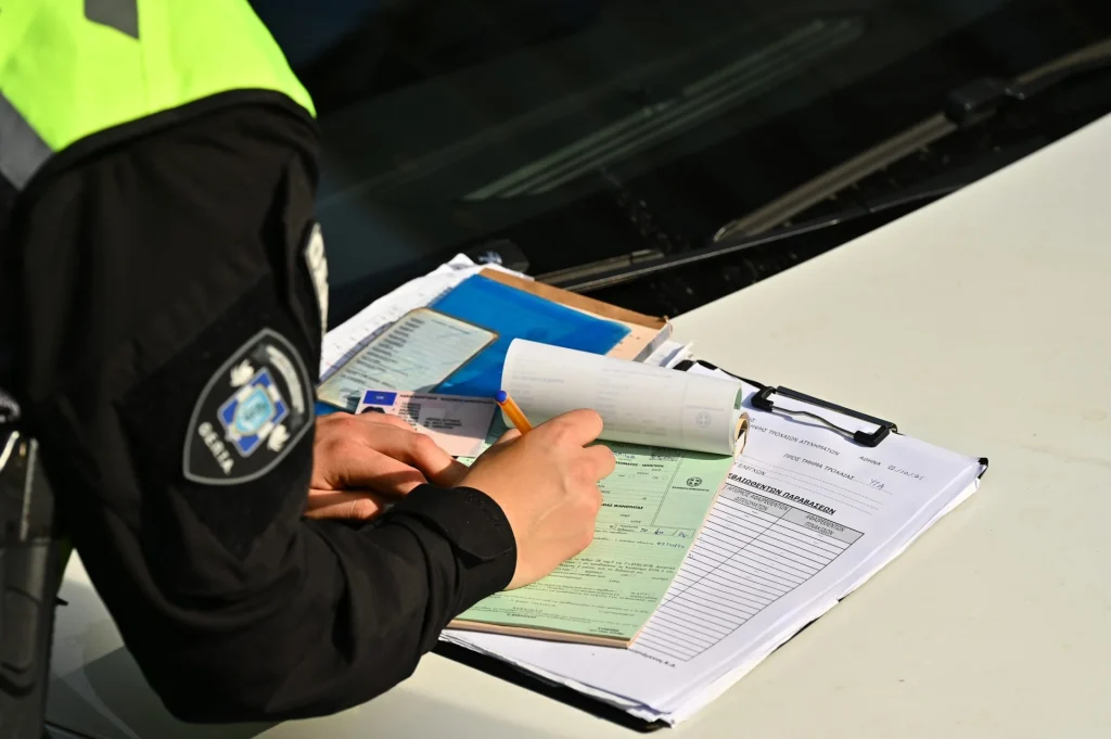 Mε «σπασμένα φρένα» ο 46χρονος που συνελήφθη στη Θεσσαλονίκη: Οδηγούσε με 146 χλμ α./ω. σε δρόμο με όριο τα 50 χλμ.