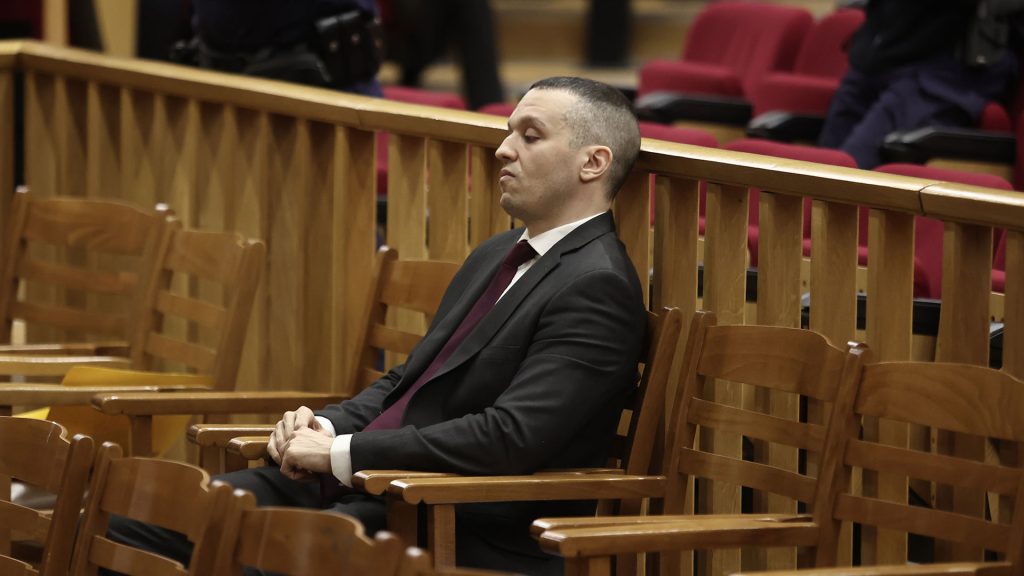 Τον Σεπτέμβριο  αποφυλακίζεται ο Ηλίας Κασιδιάρης
