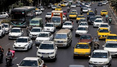 Ιράν: Ουρές στα βενζινάδικα της Τεχεράνης μετά την ανακοίνωση νέων αμερικανικών κυρώσεων