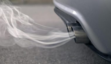 Ανησυχία για τα καυσαέρια των σύγχρονων αυτοκινήτων: Λιγότεροι ρύποι αλλά περισσότερες τοξικές ενώσεις