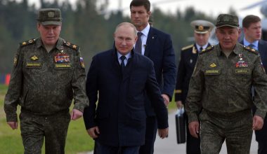WSJ: Ο αρχηγός της CIA πήγε στη Μόσχα για να μπλοκάρει τη  νέα επιστράτευση του Πούτιν