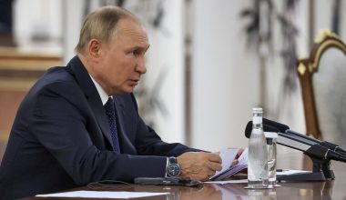 Ο Πούτιν ακύρωσε μεγάλη εκδήλωση λόγω της επίσκεψης του αρχηγού της CIA – Συμφωνήθηκε την τελευταία στιγμή