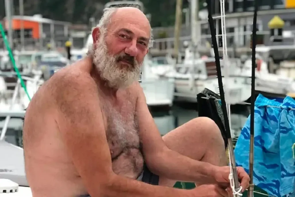 Γιος 66χρονου Ισπανού: «Ο πατέρας μου πιθανότατα είναι νεκρός – Θέλω να σεβαστείτε την κατάσταση» (βίντεο)