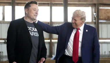 Ο Ντόναλντ Τραμπ αγόρασε μετοχές της SpaceX του Έλον Μασκ αξίας έως 50.000 δολαρίων