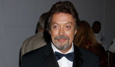«Έφυγε» από τη ζωή στα 80 του ο Τιμ Κάρι – Ο ηθοποιός του «The Rocky Horror Picture Show»