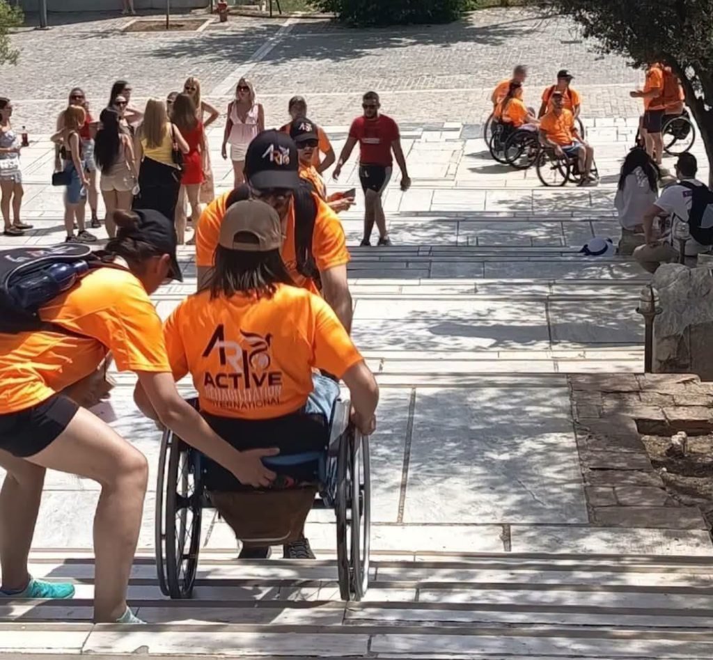 Ακρόπολη: Συνεχείς διακοπές στον ανελκυστήρα – Εγκλωβίζονται άτομα με αναπηρία