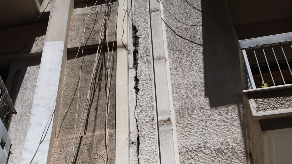 Ρωγμές στην Κυψέλη: Πάνω από 10 οικογένειες εγκατέλειψαν τα σπίτια τους – «Είμαστε σε καθεστώς ανασφάλειας & ομηρίας»