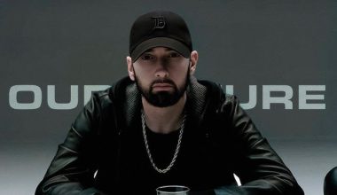 Η άγνωστη επιστολή της Ντόλι Πάρτον στον Eminem – «Νιώθω ανεξήγητη σύνδεση μαζί σου» (φώτο)