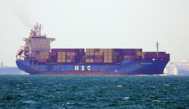 Η βρετανική MSC αναστέλλει τα δρομολόγιά της στη Μαύρη Θάλασσα μετά από επίθεση στο πλοίο της «ULSAN lll»