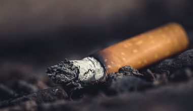 Η πιο αποτελεσματική μέθοδος για να κόψετε το κάπνισμα δεν είναι ούτε τσίχλες ούτε αυτοκόλλητα