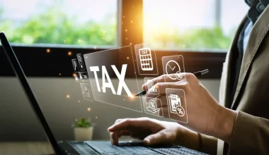 Ηλεκτρονική τιμολόγηση: Ποιες επιχειρήσεις μπαίνουν υποχρεωτικά στο νέο καθεστώς από 1η Οκτωβρίου – Τα πρόστιμα