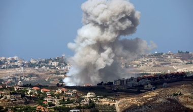 Λίβανος: Νέα ισραηλινά πλήγματα στον νότο μετά την επίθεση της Χεζμπολάχ (βίντεο)