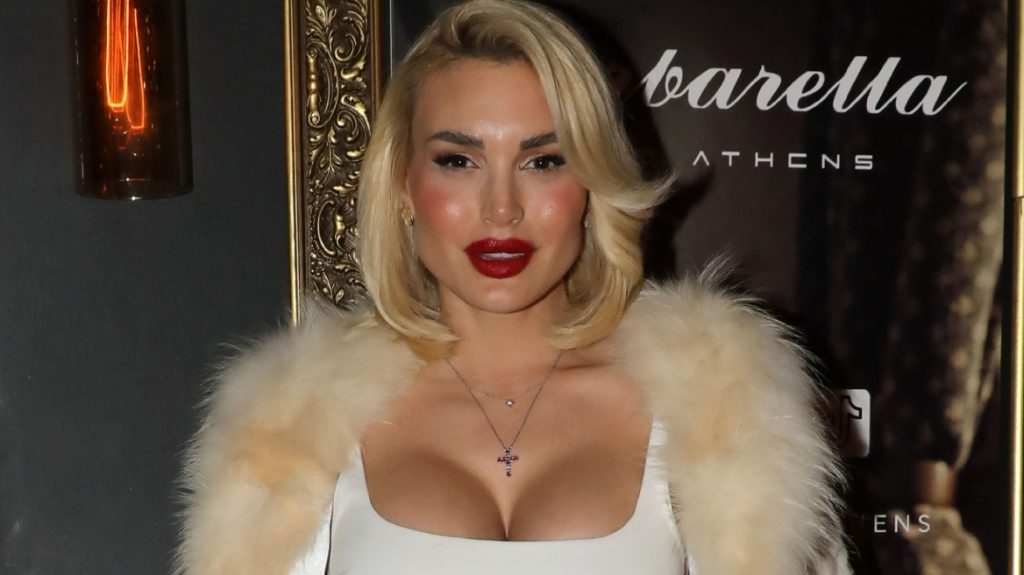 Στο νοσοκομείο η Αλεξάνδρα Παναγιώταρου – «Όταν δεν σε κρατάνε τα πόδια σου»