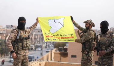 Εμβρόντητα τα ανώτερα στελέχη των SDF: Δείτε πού κατέληξε ο αρχηγός τους – «Υπέκυψε τελικά και μας διέλυσε»