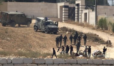 Νέα ένταση στην Κούσρα – Έποικοι επιτέθηκαν σε Παλαιστινίους και περικύκλωσαν σπίτια (βίντεο)