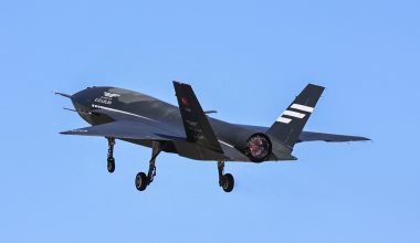 Eπιχειρησιακό το πρώτο παγκοσμίως μαχητικό αεροσκάφος-drone πολλαπλού ρόλου