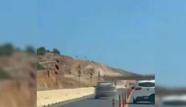 Επικίνδυνη προσπέραση στον ΒΟΑΚ – Οδηγός ξήλωσε πασαλάκια για να περάσει δύο αυτοκίνητα (βίντεο)