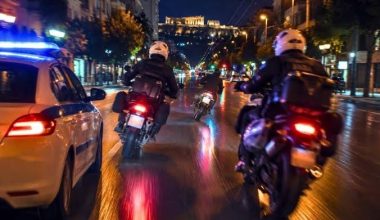 41χρονος αλλοδαπός παραβίασε όλο τον ΚΟΚ με μοτοσυκλέτα στο κέντρο της Αθήνας
