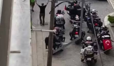 Αδιανόητο συμβάν στην Κομοτηνή: Τούρκοι μηχανόβιοι βάζουν στη διαπασών συνθήματα των «Γκρίζων Λύκων» – Δείτε βίντεο