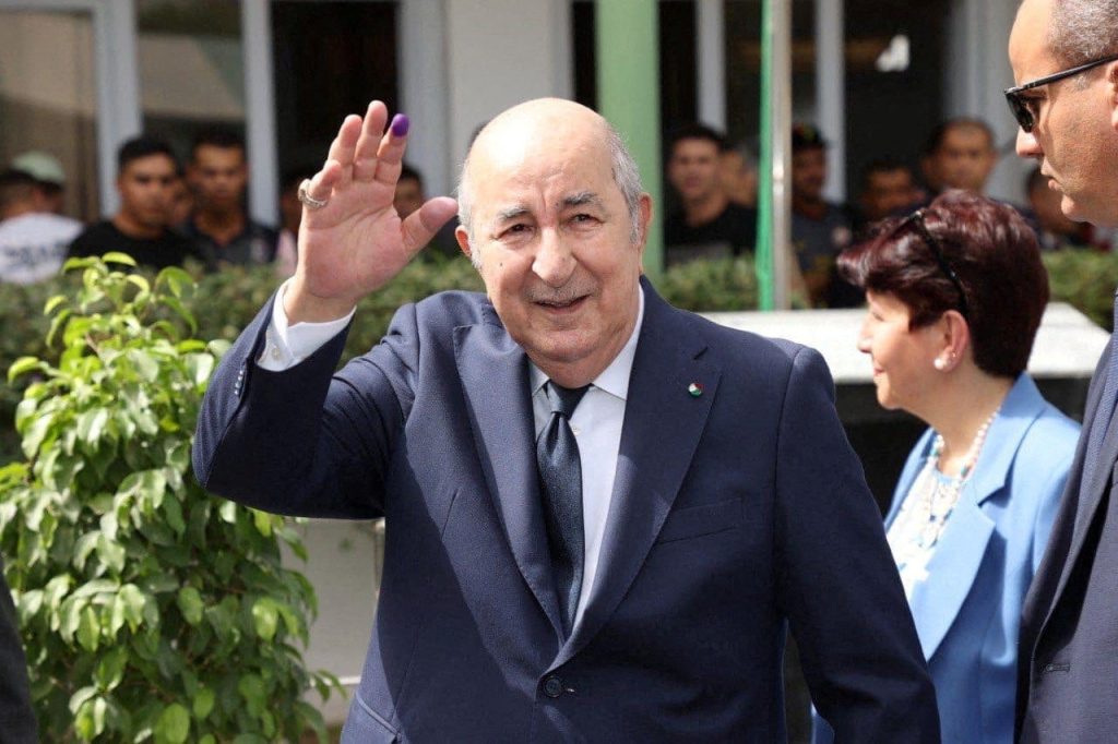Αλγερία: O πρόεδρος της χώρας ζητά επαναφορά της θανατικής ποινής για τους εμπρηστές