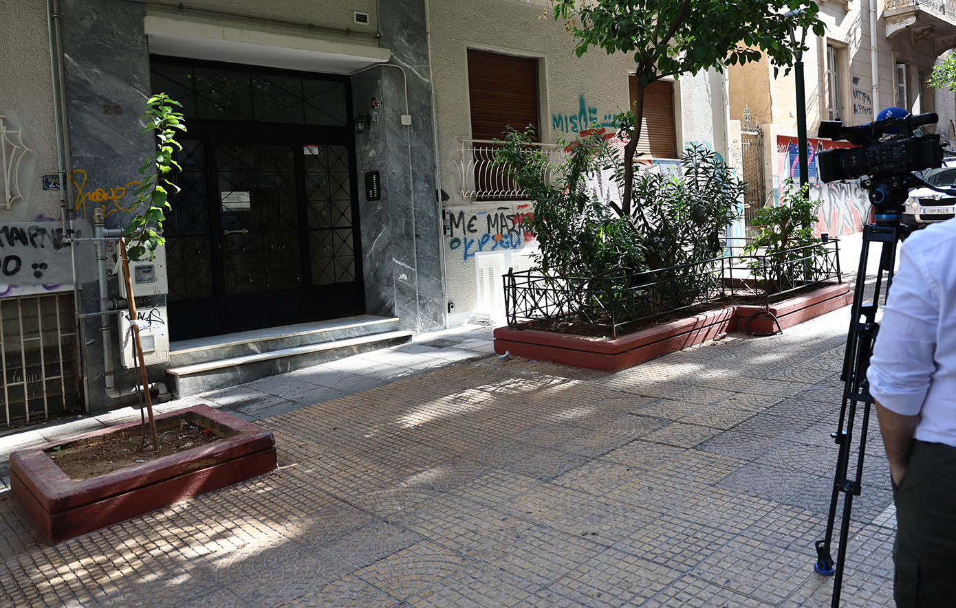 Νεκρό βρέφος στην Κυψέλη: Ποινική δίωξη στους συλληφθέντες – «Το μωρό ήταν σατανιασμένο» υποστήριξε ο 43χρονος