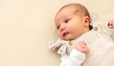 Αυτός είναι ο λόγος που η φωνή μας γίνεται πιο λεπτή όταν μιλάμε σε ένα μωρό χωρίς καν να το καταλαβαίνουμε
