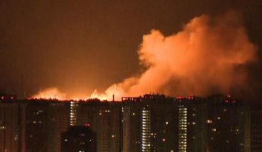 Για 5η συνεχόμενη ημέρα οι Ρώσοι πλήττουν αποθήκες οπλισμού και πυρομαχικών στο Κίεβο