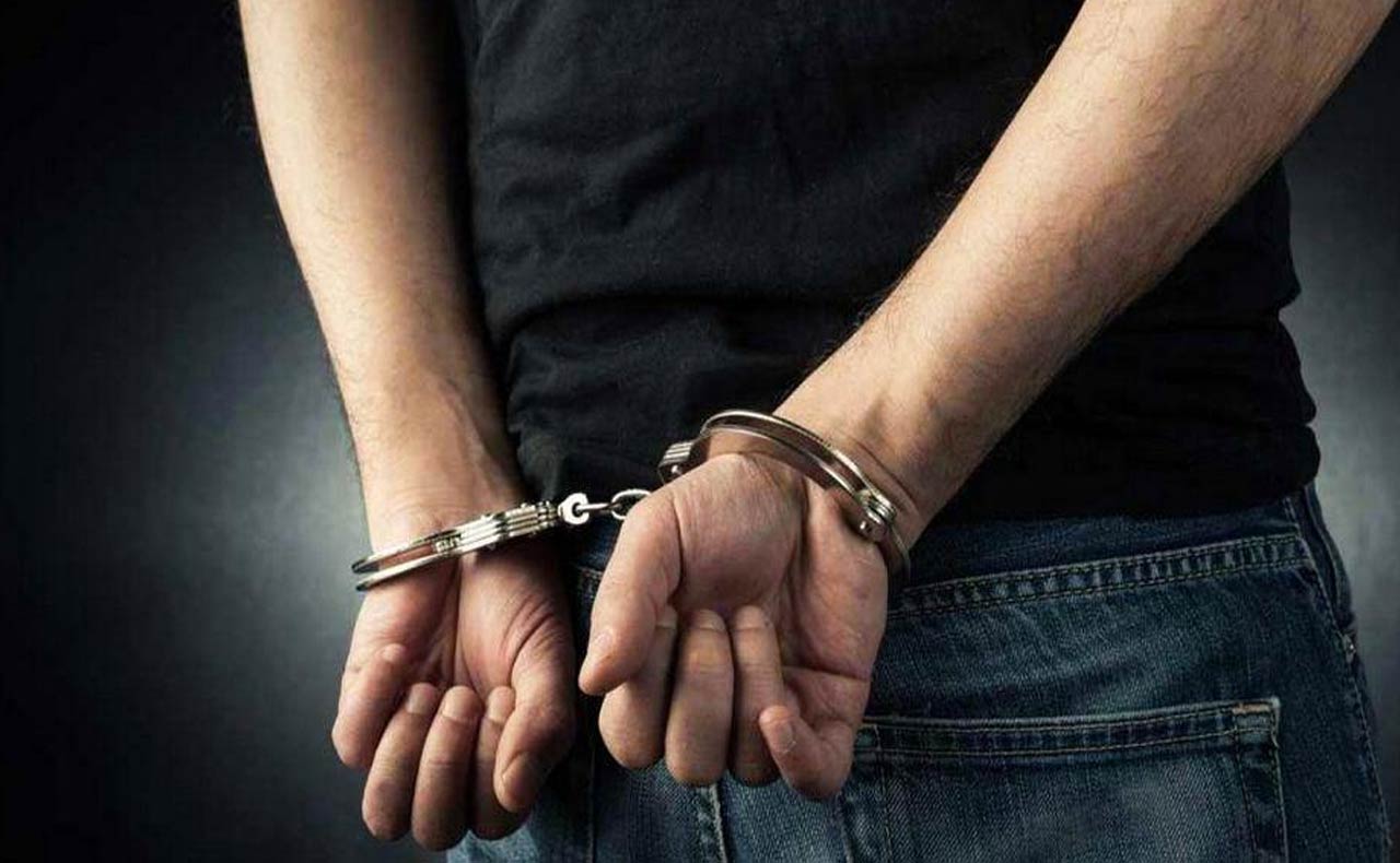 Σαντορίνη: Συνελήφθη 34χρονος αλλοδαπός για τέσσερις διαρρήξεις – Πάνω από 28.500 ευρώ η λεία