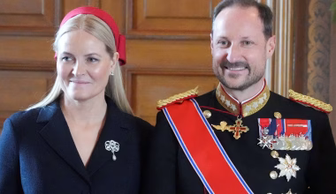 Νορβηγία: Ο Χάακον ορκίζεται βασιλιάς ενώπιον του κοινοβουλίου μετά τον θάνατο του πατέρα του