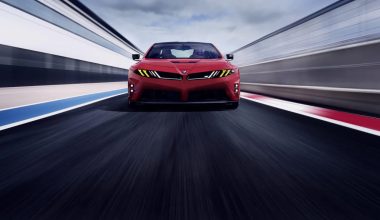 BMW M: «Δεν θα σας πούμε εμείς τι αυτοκίνητο να οδηγείτε»